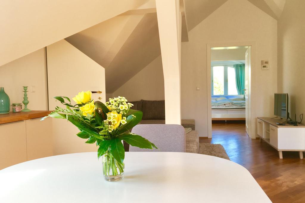 Appartment Villa Am Bretschneiderpark ライプツィヒ エクステリア 写真