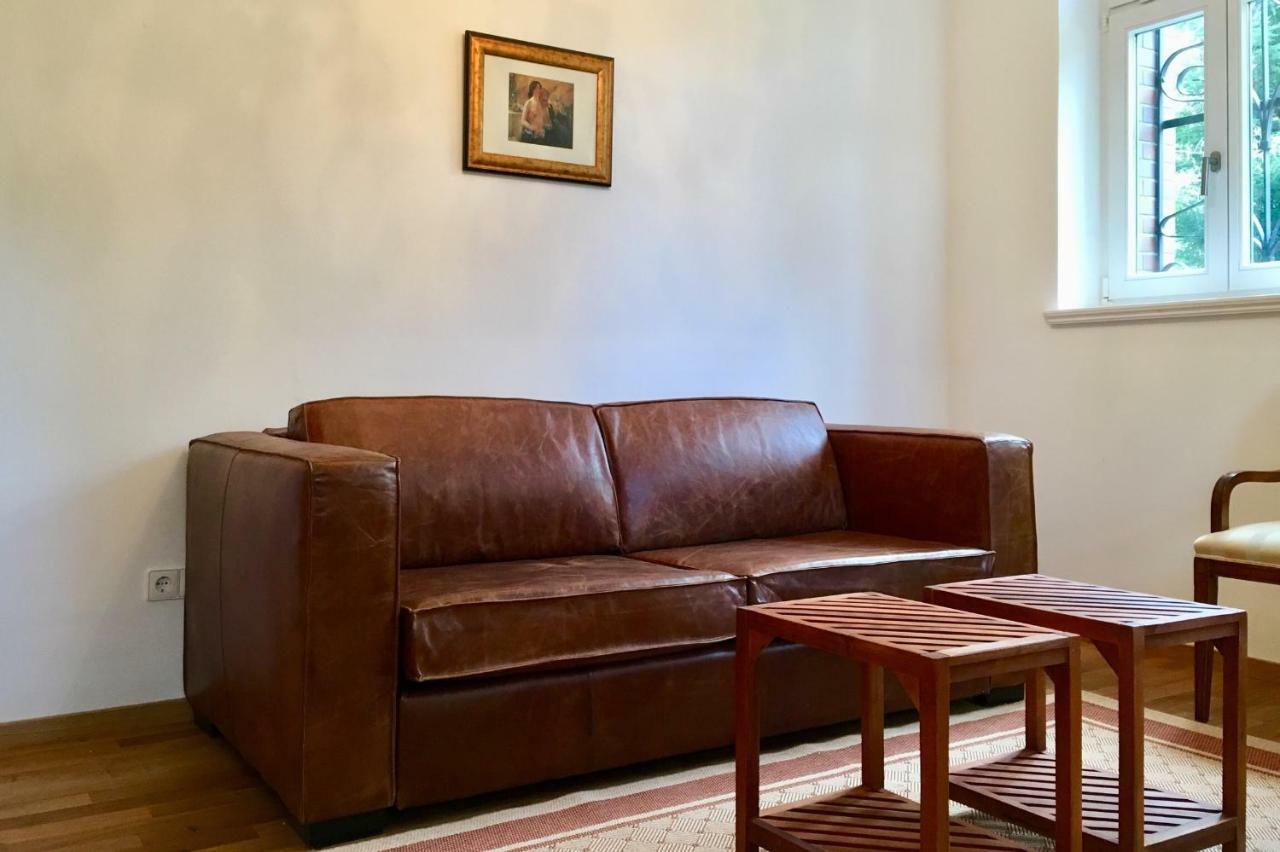 Appartment Villa Am Bretschneiderpark ライプツィヒ エクステリア 写真
