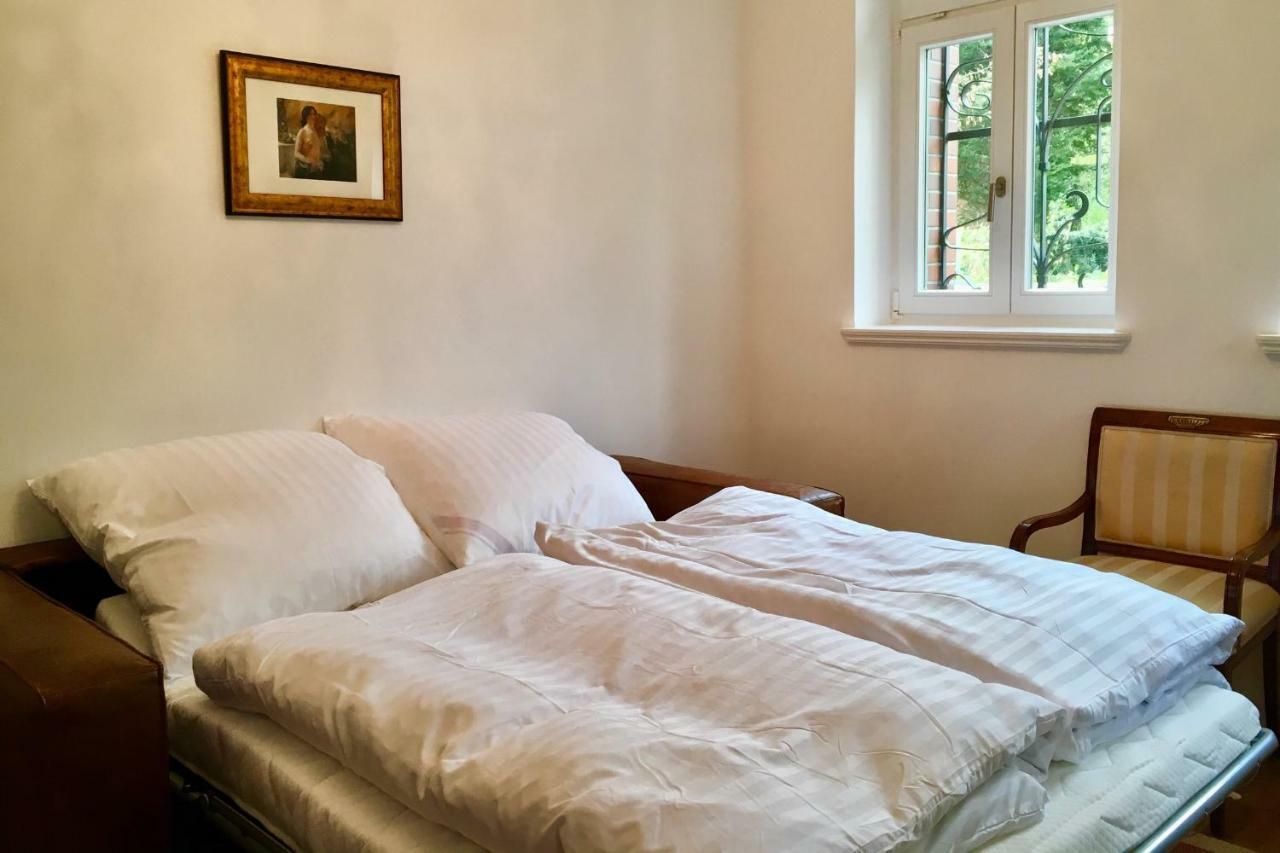 Appartment Villa Am Bretschneiderpark ライプツィヒ エクステリア 写真